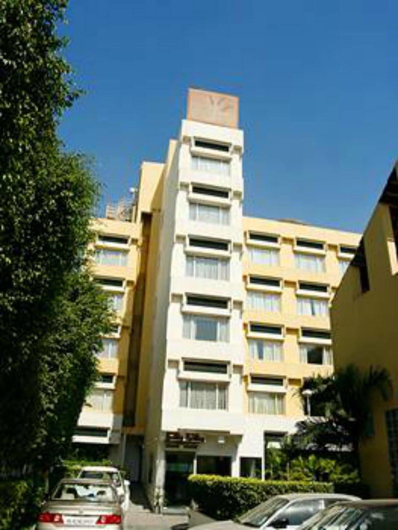 Lemon Tree Hotel, Udyog Vihar, Gurugram Gurgaon Dış mekan fotoğraf